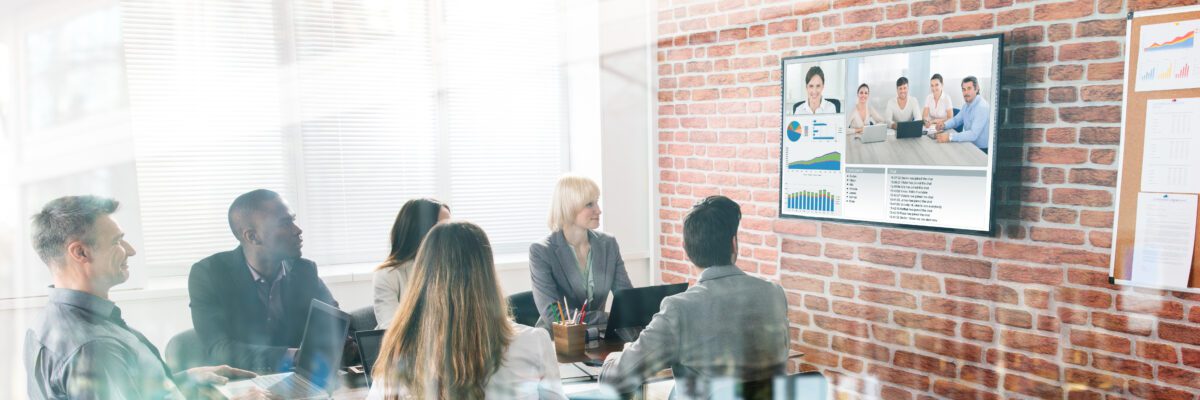 Hybrid Meetings: The Future of Collaboration and Connectivity 